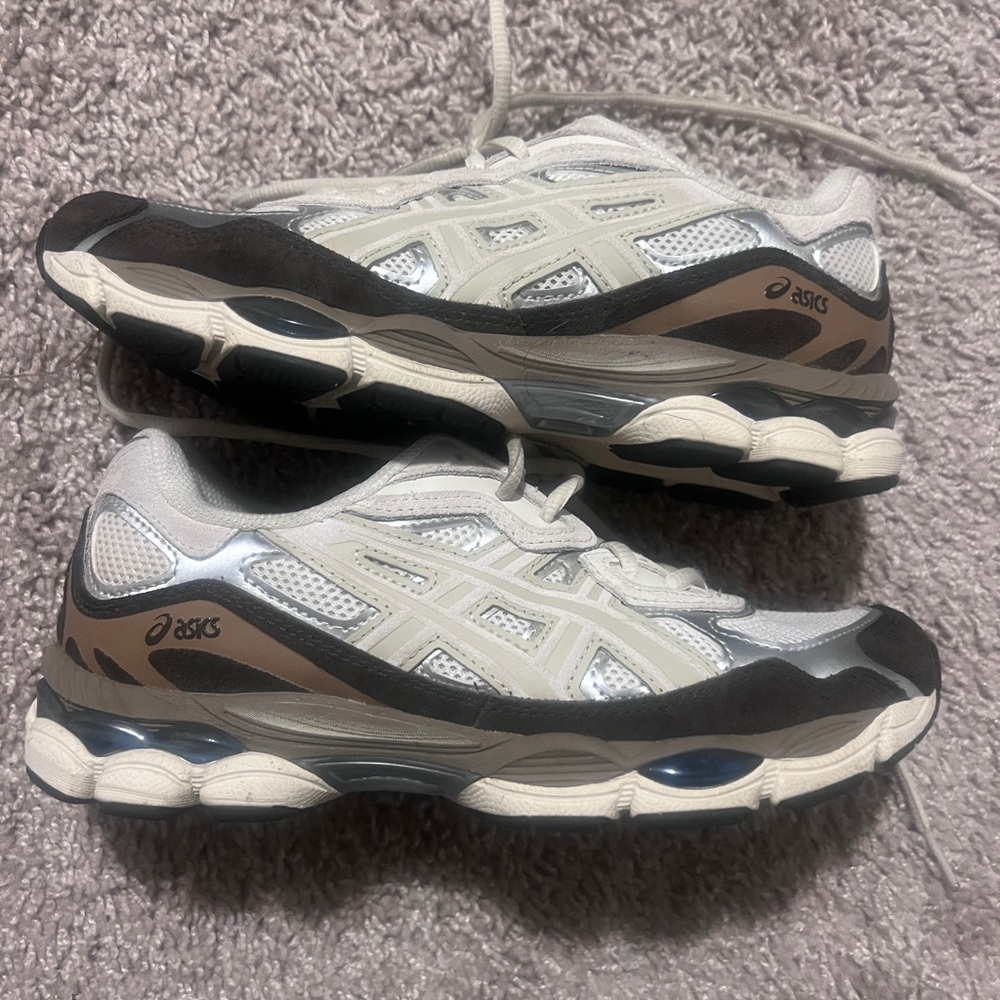 Asics Gel NYC “Cream Mocha” with Cushioned Sole